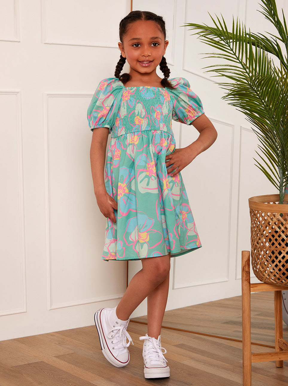 Chi Chi Younger Girls Puff Sleeve Shirred Floral Midi Dress in Green, Size 4 Years