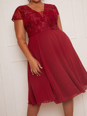 Plus Size V Neck Embroidered Midi Dress in Red