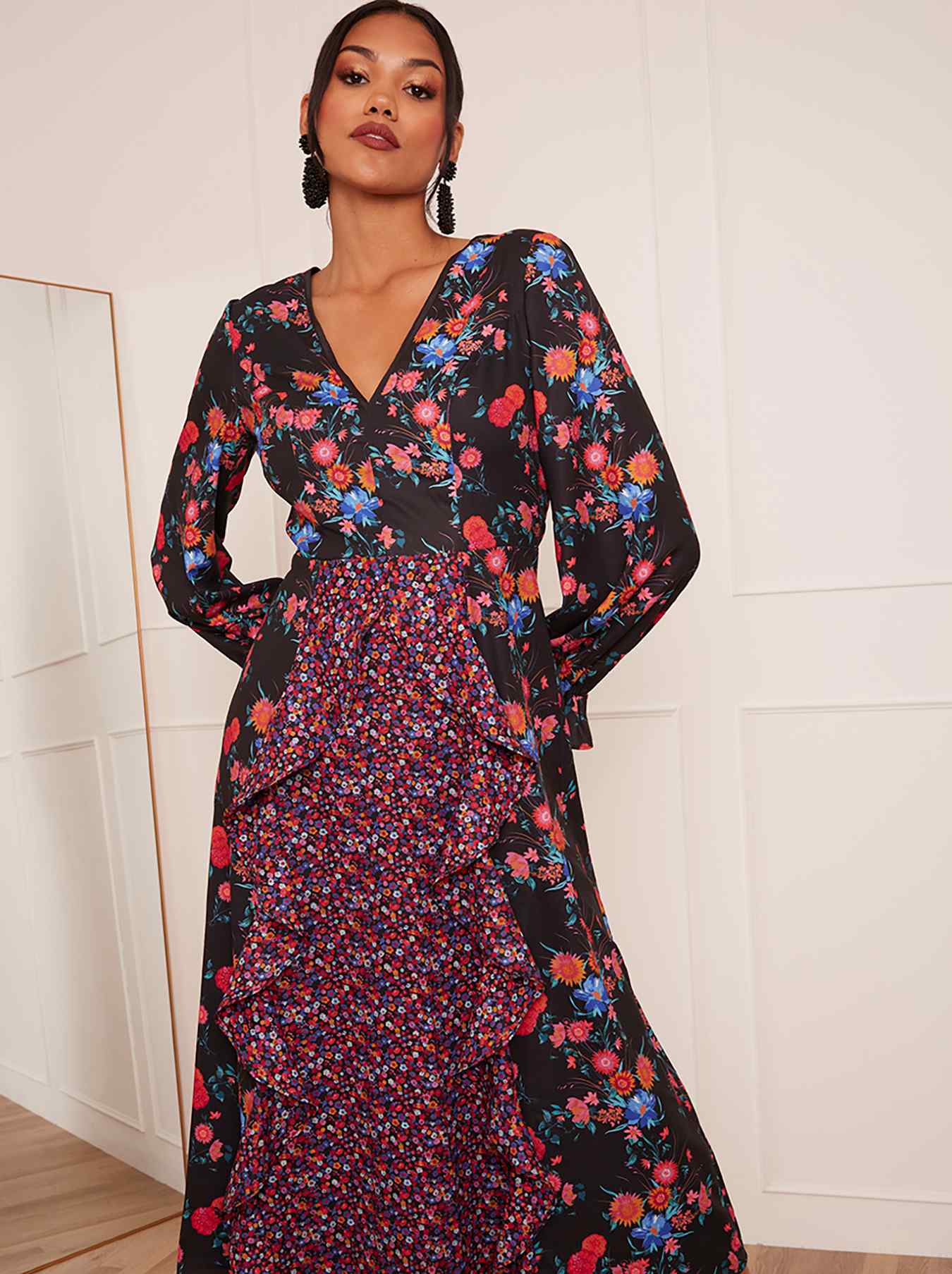 Long Sleeve Plunge Floral Printed Midi Dress in Black