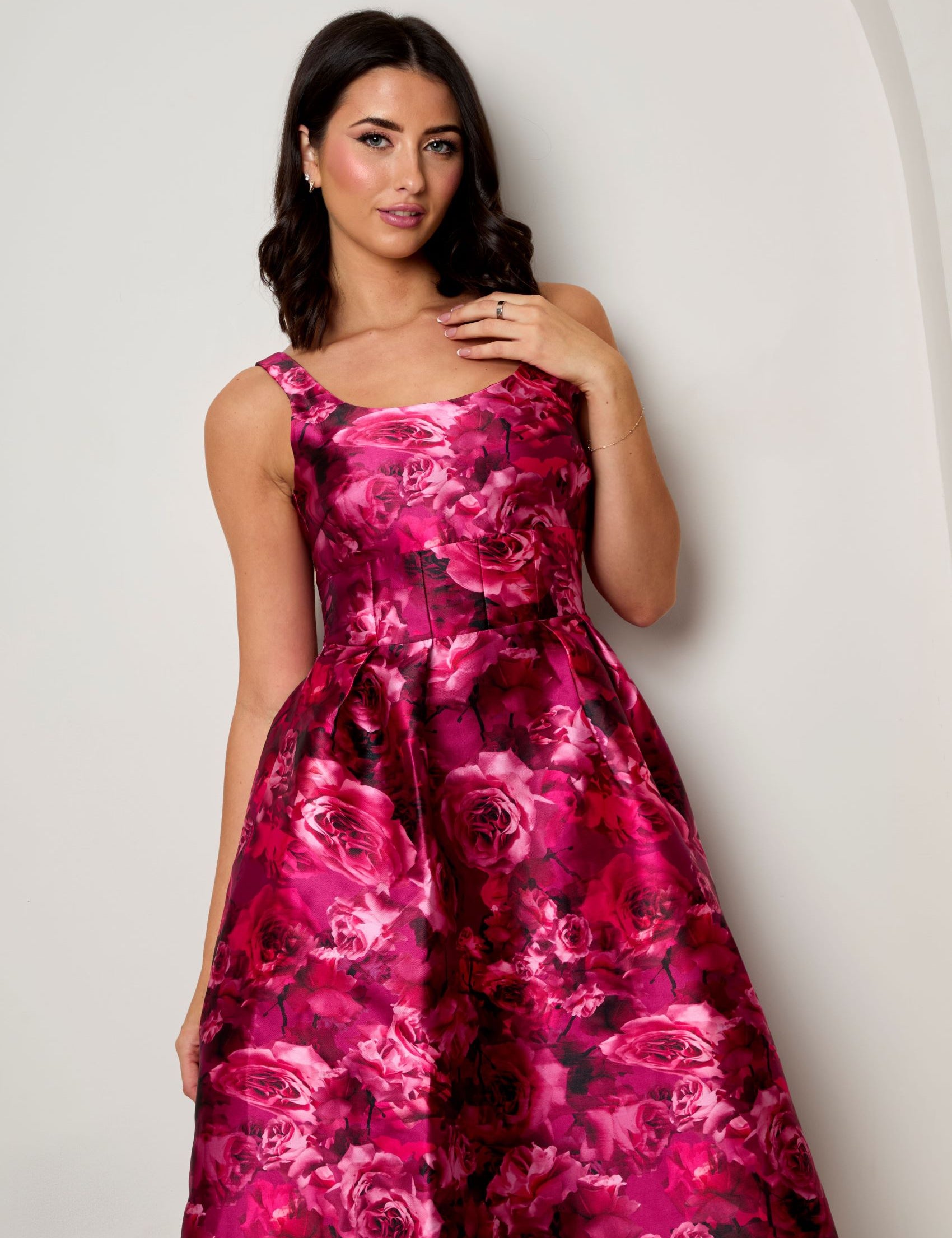 Sleeveless Floral Fit and Flare Midi Dress in Purple