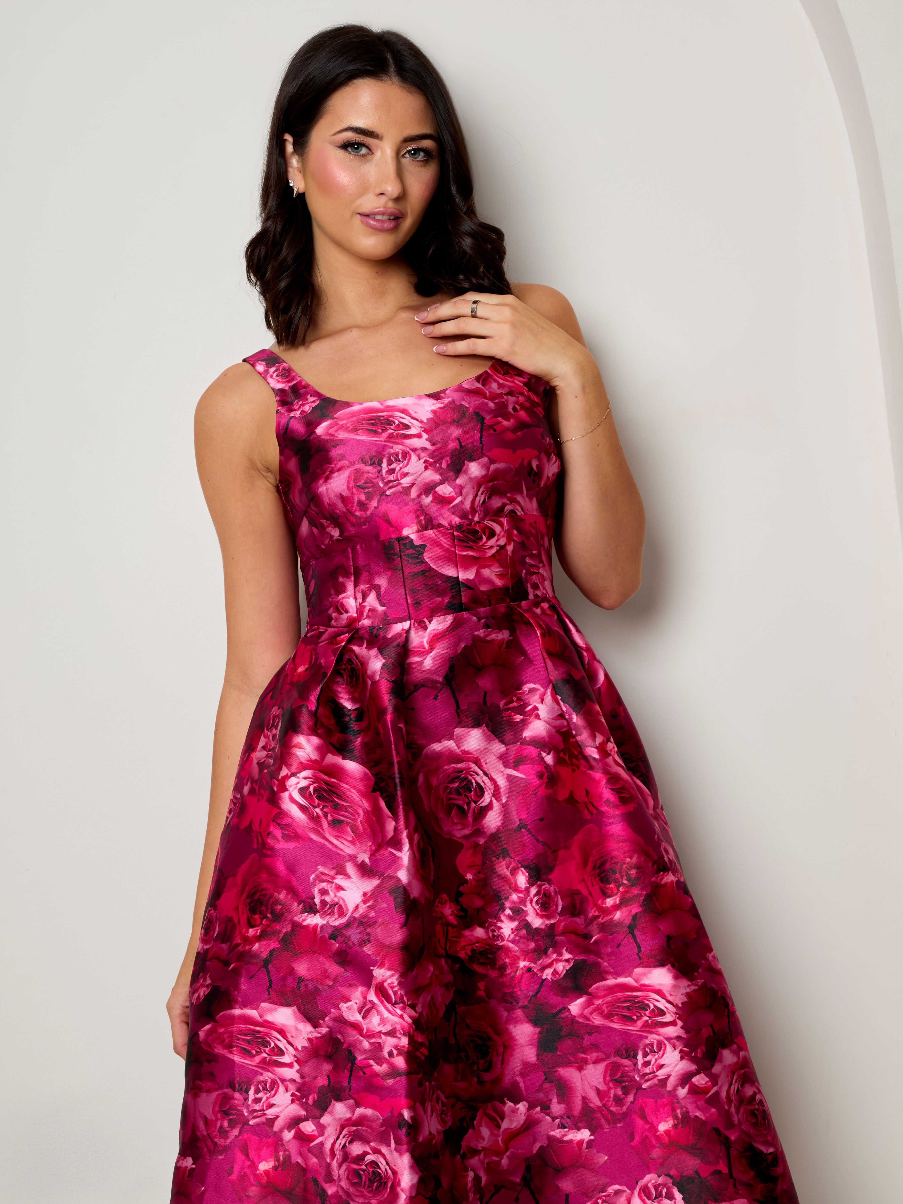 Plus Size Sleeveless Floral Fit and Flare Midi Dress in Purple