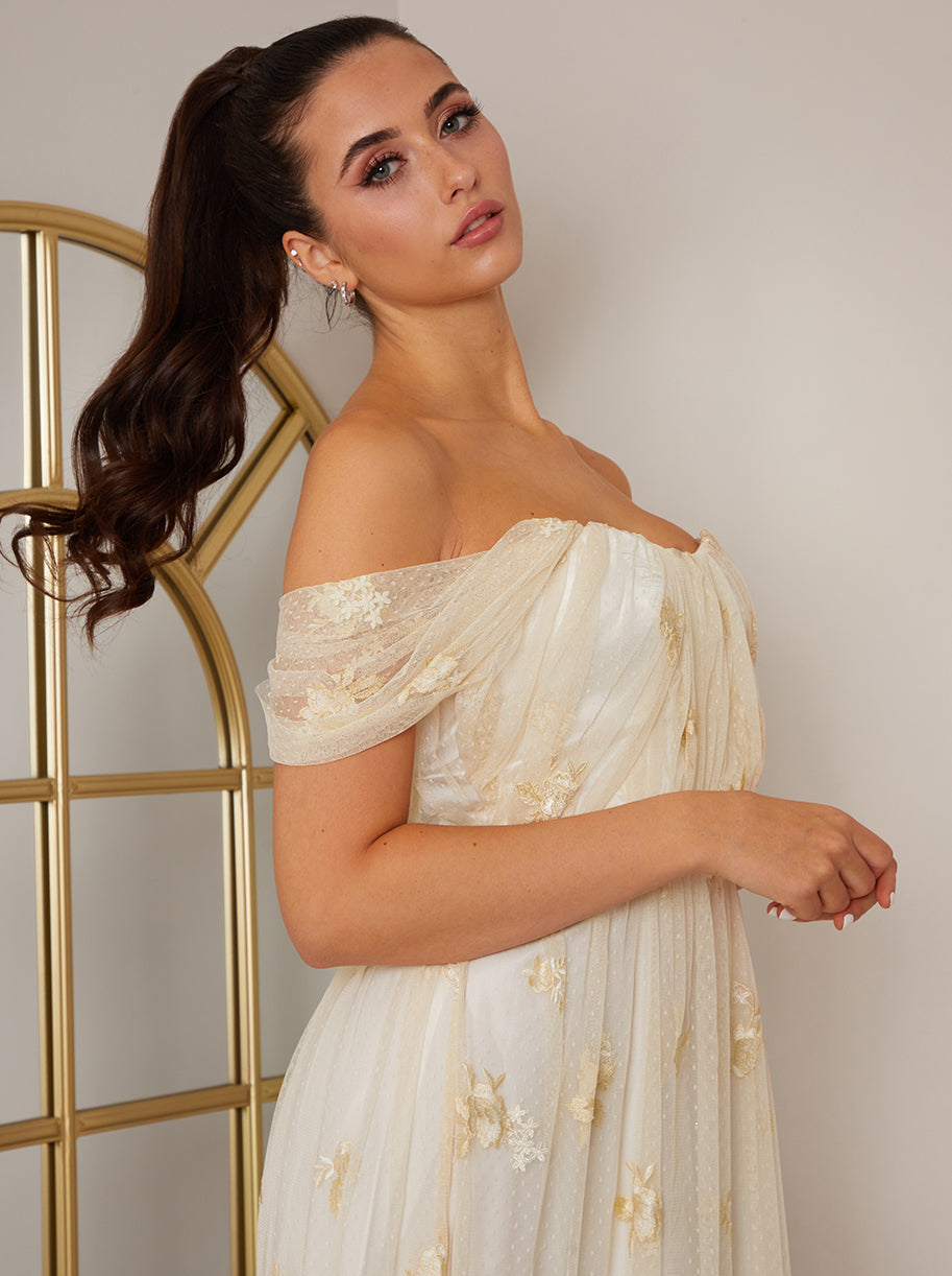 Chi Chi Bardot Embroidered Floral Lace Maxi Dress in Cream, Size 8 Chi Chi Bardot Embroidered Floral Lace Maxi Dress in Cream, Size 8