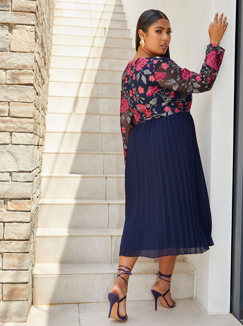 Plus Size Long Sleeve Floral Embroidered Midi Dress in Navy
