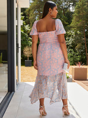 Plus Size Sweetheart Lace Midi Dress in Multi