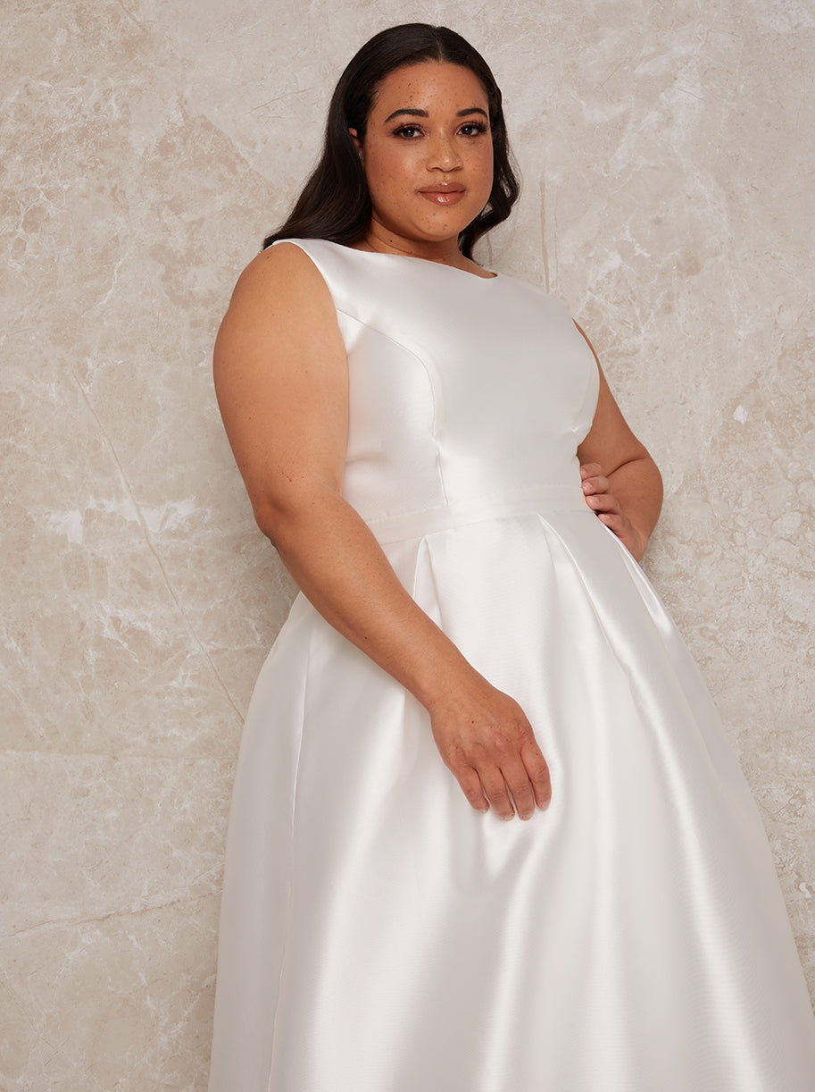 Plus Size Sleeveless Satin Bridal Dress with Train in White