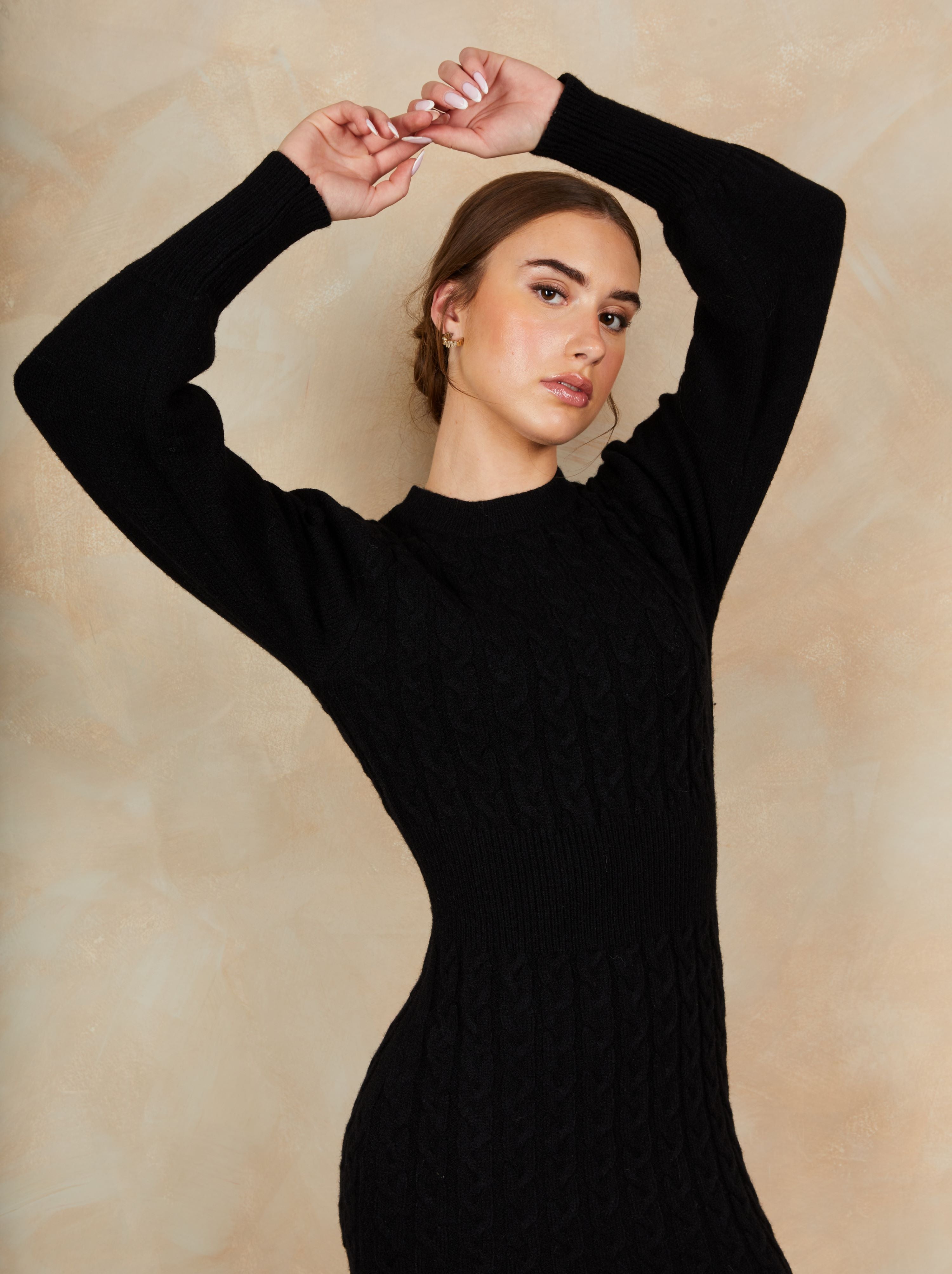 Chi Chi London Balloon Sleeve Cable Knit Mini Jumper Dress in Black S Chi Chi London Balloon Sleeve Cable Knit Mini Jumper Dress in Black S