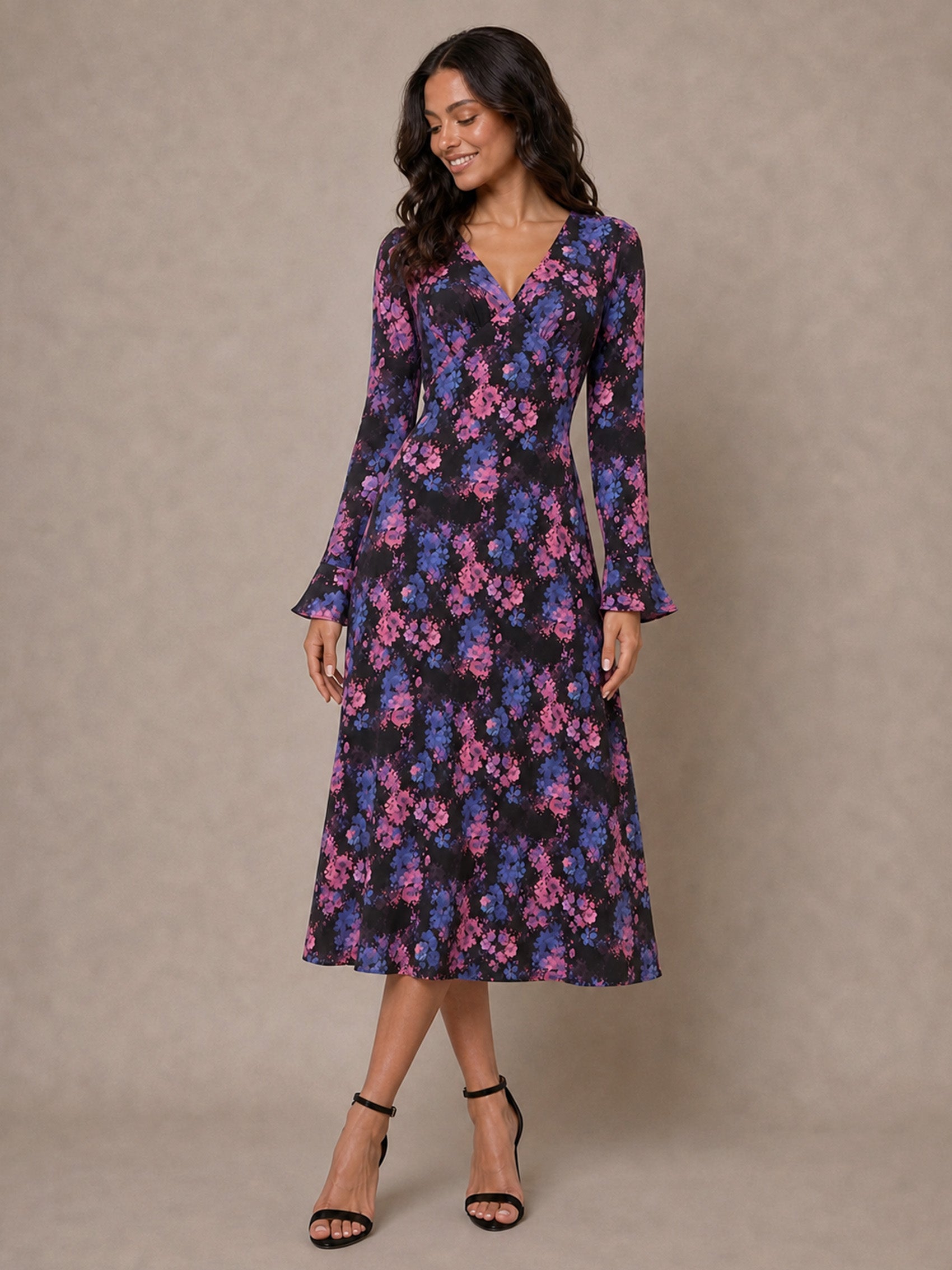 Long Sleeve V Neck Floral Print Midi Dress in Black