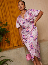 Plus Size Short Sleeve V Neck Floral Midi Dress in Purple