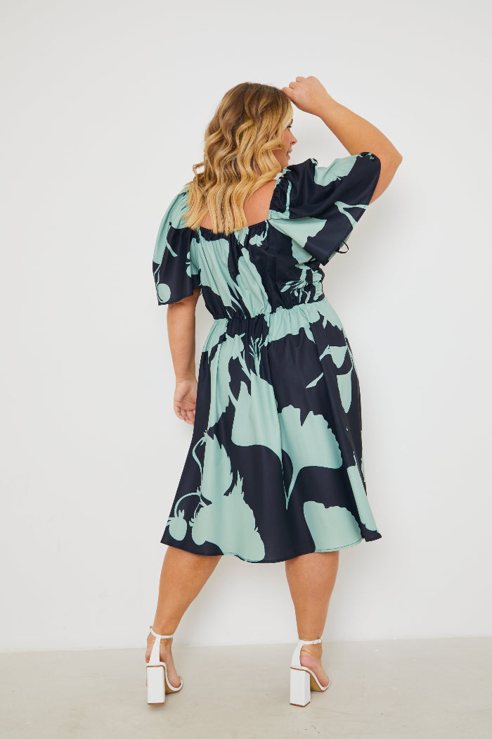 Printed Flutter Sleeve Ruched Bust Midi Dress