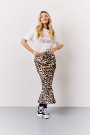 In The Style Leopard Print Satin Midaxi Skirt in Brown