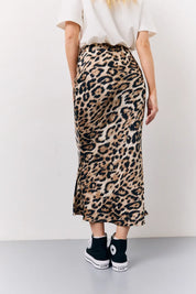 In The Style Leopard Print Satin Midaxi Skirt in Brown