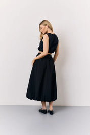 In The Style Balloon Co-Ord Midi Skirt in Black
