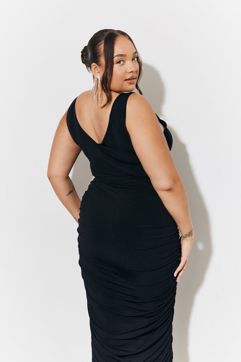 Magic Sculpting Plunge Neck Ruched Detail Midaxi Dress