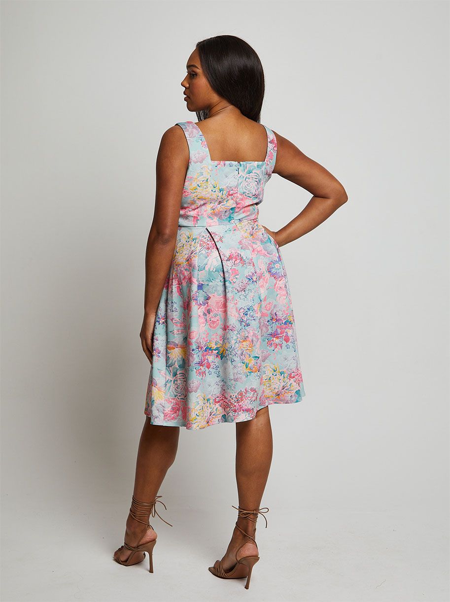 Sleeveless Square Neck Floral Midi Dress in Blue