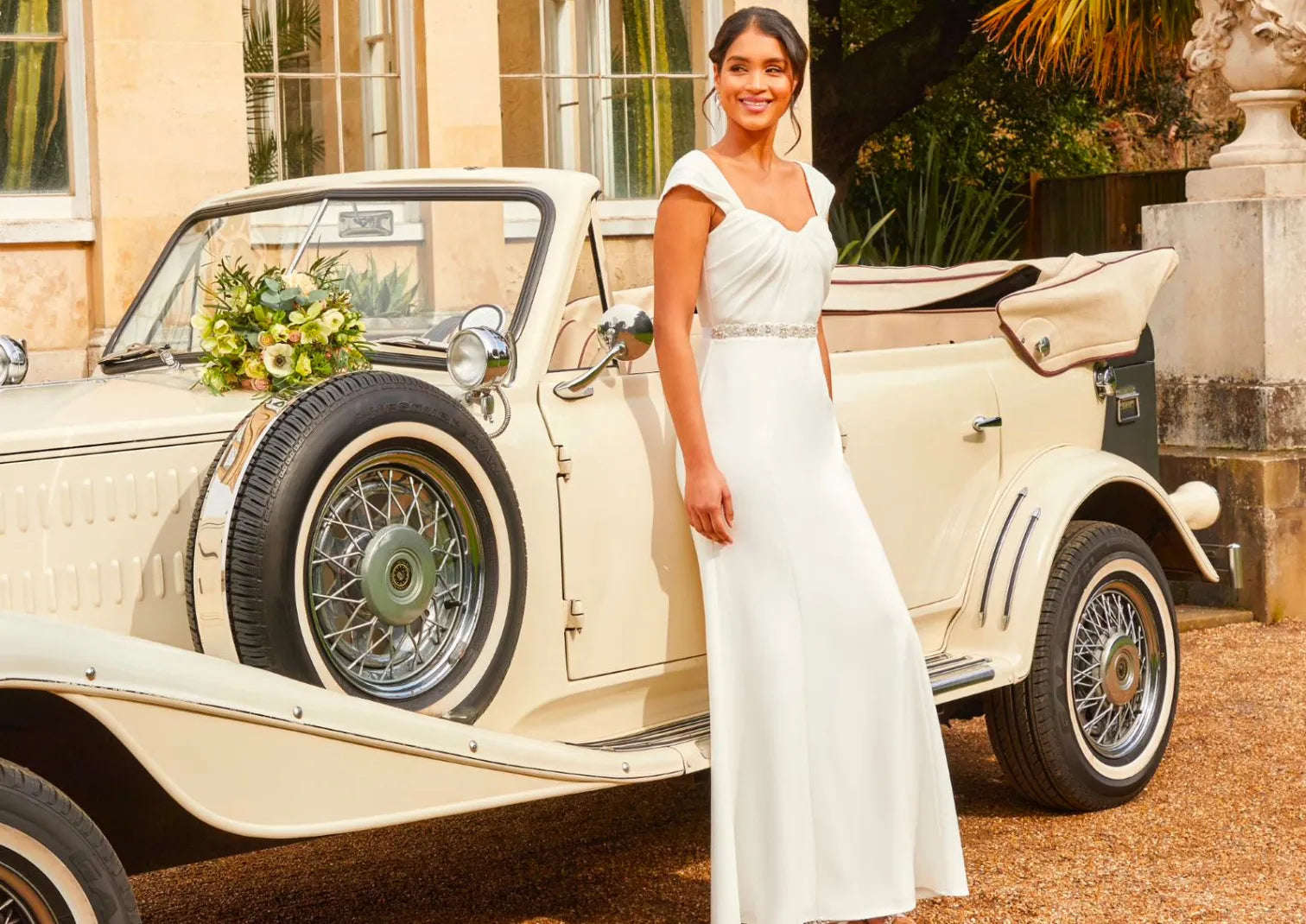 wedding-dresses-e2d8d34e-c664-4c24-a603-b07d2be92303_1512x_62dd30f5-0bea-435a-a49d-9a63014d6691.webp