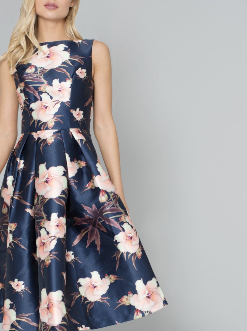 Graphic Floral Print Pleated Skirt Midi Dress in Navy Blue