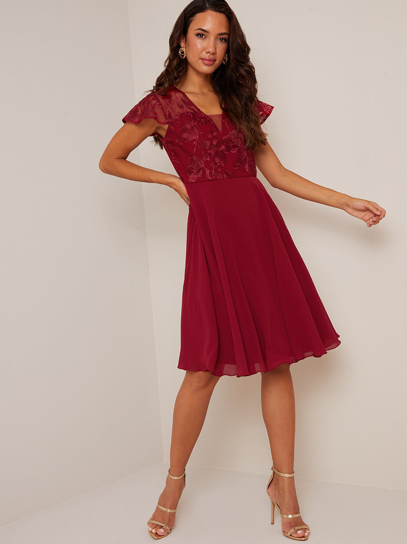 V Neck Embroidered Midi Dress in Red – Chi Chi London