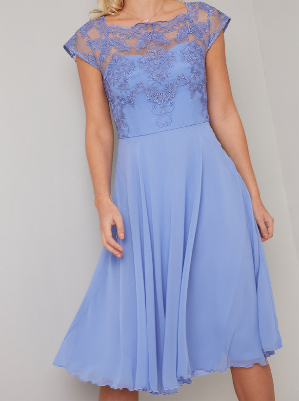 Cap Sleeved Lace Bodice Midi Dress in Blue
