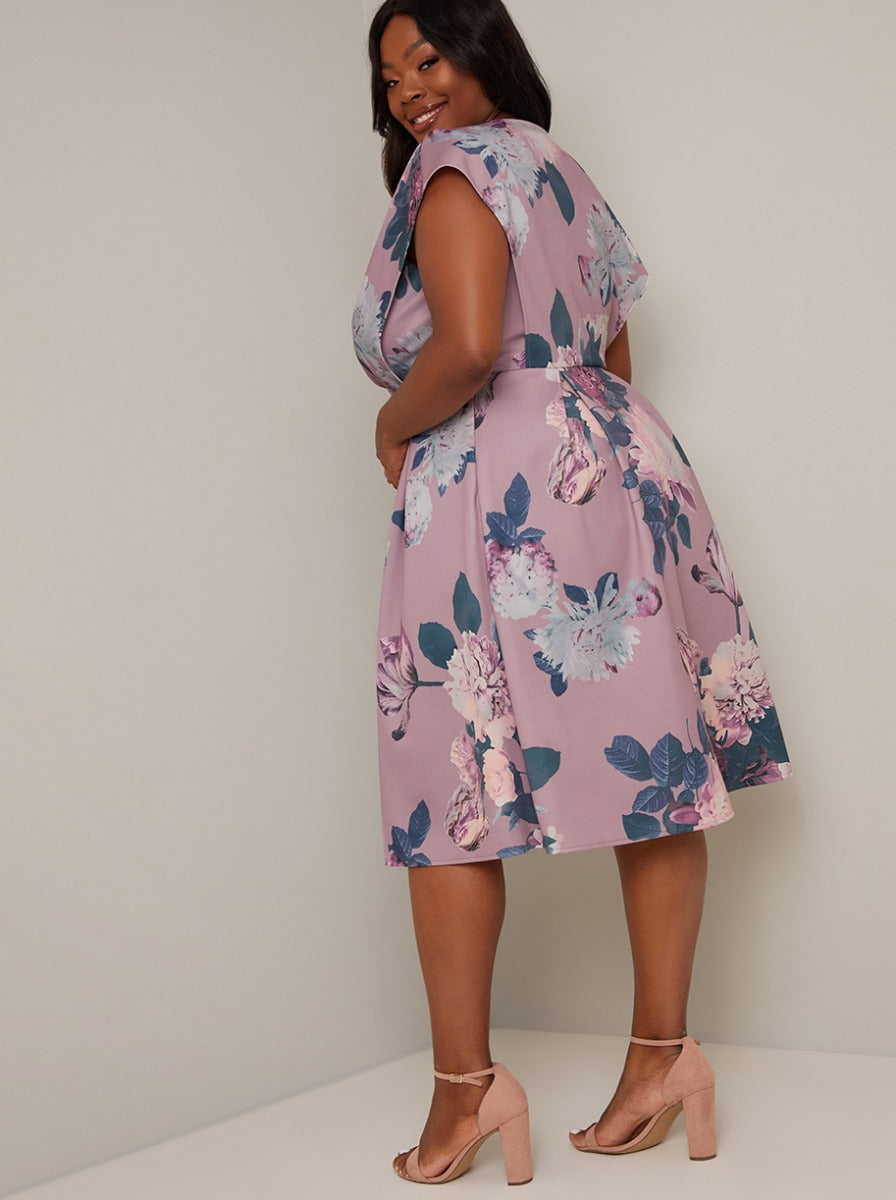 Plus Size Print Wrap Style Bodice Midi Dress in Pink – Chi Chi London