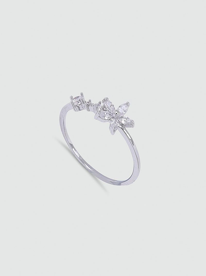 Diamante Flower Ring in Silver Tone