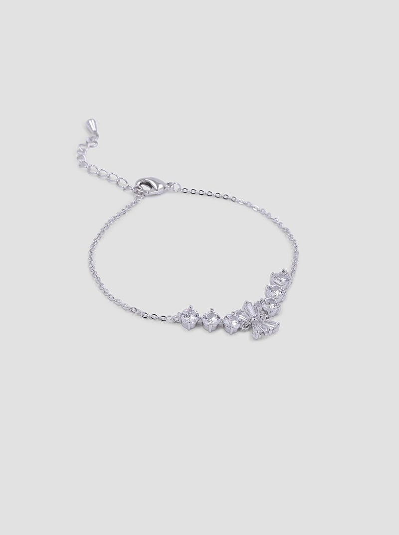 Diamante Detail Chain Bracelet in Silver Tone