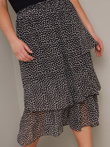 Plus Size Print Tiered Midi Skirt in Black