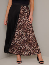 Plus Size Contrast Animal Print Pleated Maxi Skirt in Black